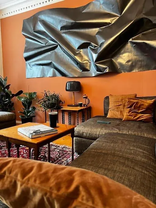 Spacious Historical Art Oasis In The City Center Bergen Apartament