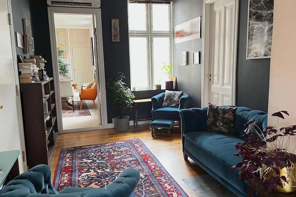 Spacious Historical Art Oasis In The City Center Bergen