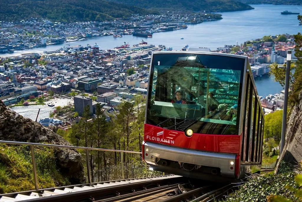 Apartament Spacious Historical Art Oasis In The City Center Bergen